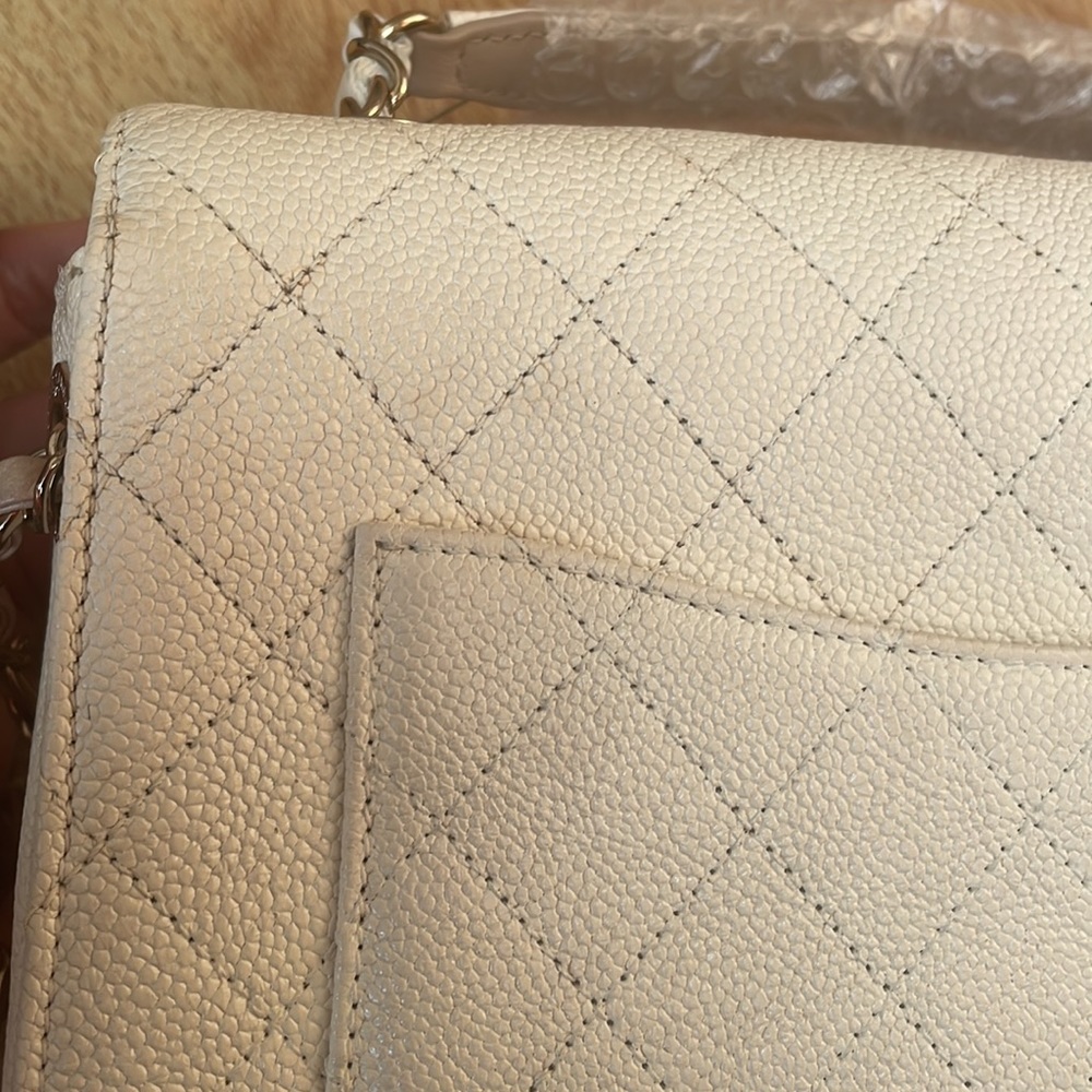 Chanel flap bag white - Picture 11 of 15